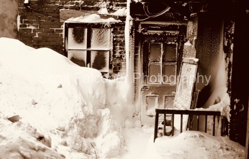 Old-Montreal-buried-in-snow